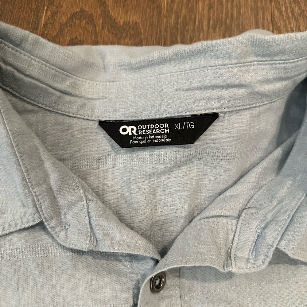 Outdoor Research Blue and Green Casual Button Down Shirt - Picture 7 of 13